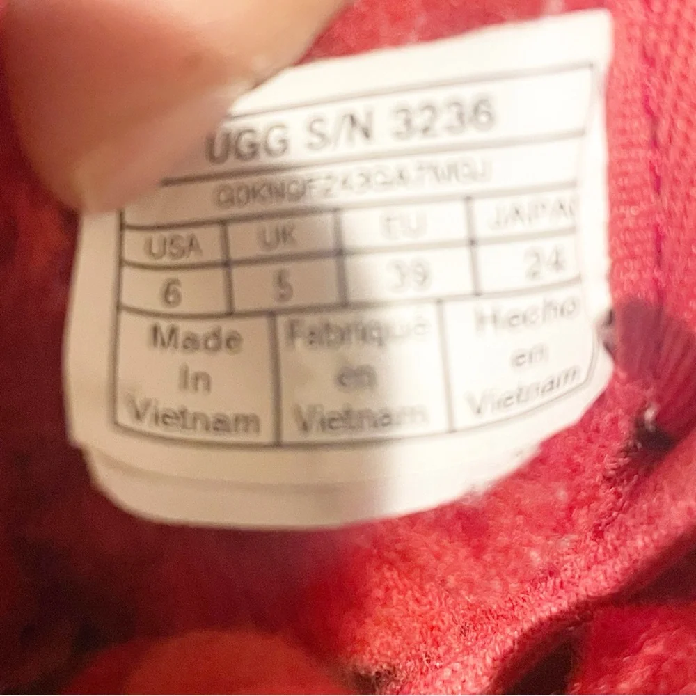 UGG Mens Size 6‎ Neumel Samba Red Suede Sheep Wool Ankle Boots
